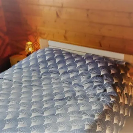 シャレー Gitelecalibou *